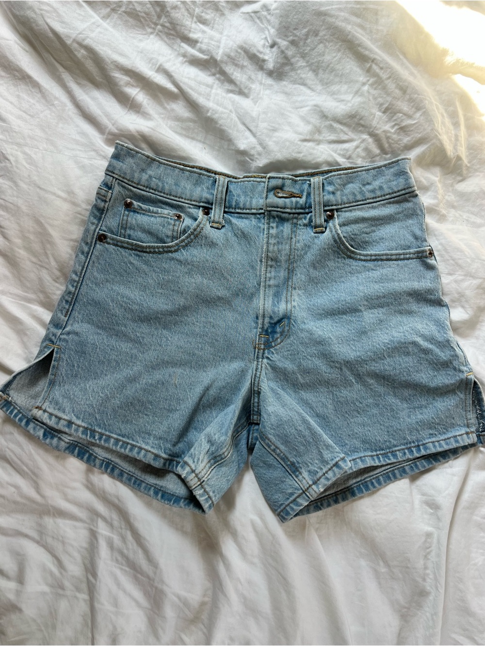 Abercrombie & Fitch The Dad Short High Rise Denim Shorts Light Wash Size 26